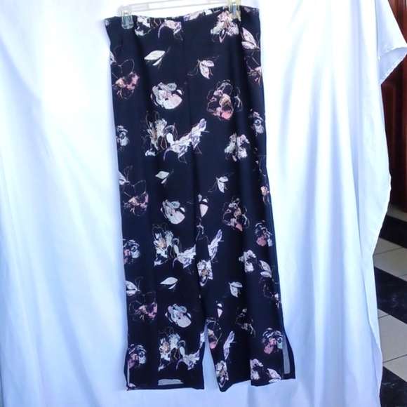 Jules & Leopold Pants - JULES & LEOPOLD Black/Pink Floral Flowy Pants, Elastis Waistband, Sz M, Slit Leg
